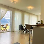 View * アルジェーニョ